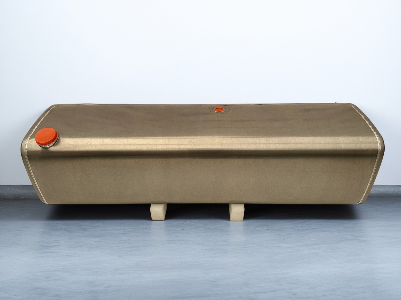 VOLVO - Réservoir de carburant: photos 1 VOLVO - Réservoir de carburant: photos 1