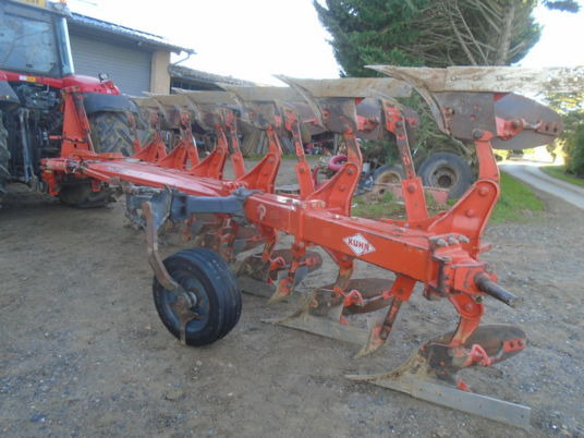 Kuhn MULTIMASTER 150 - Charrue: photos 1 Kuhn MULTIMASTER 150 - Charrue: photos 1