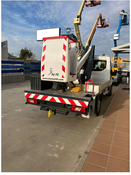 Usado Topy 11.1 sobre FORD TRANSIT CC FT3500 - Camion avec nacelle: photos 4 Usado Topy 11.1 sobre FORD TRANSIT CC FT3500 - Camion avec nacelle: photos 4