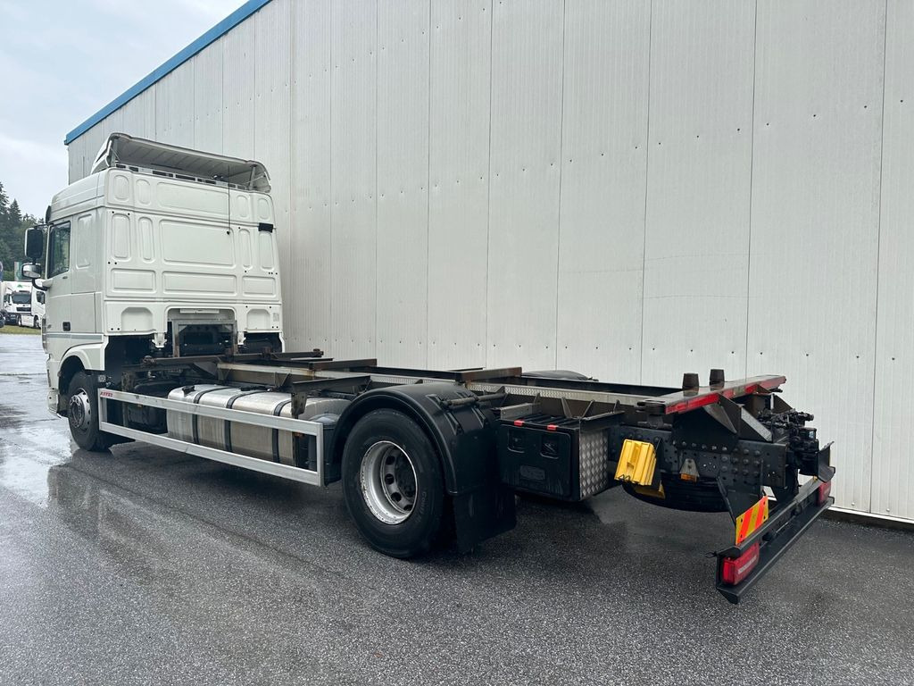 DAF XF 460 SpaceCab Retarder TÜV neu - Camion porte-conteneur/ Caisse mobile: photos 4 DAF XF 460 SpaceCab Retarder TÜV neu - Camion porte-conteneur/ Caisse mobile: photos 4
