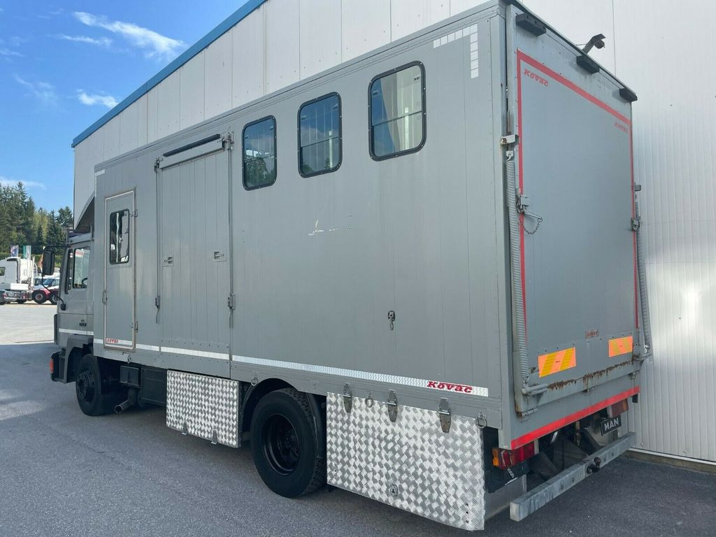 MAN 12.192 Pferdetransporter MAN 12.192 Pferdetransporter - Camion chevaux: photos 4 MAN 12.192 Pferdetransporter MAN 12.192 Pferdetransporter - Camion chevaux: photos 4