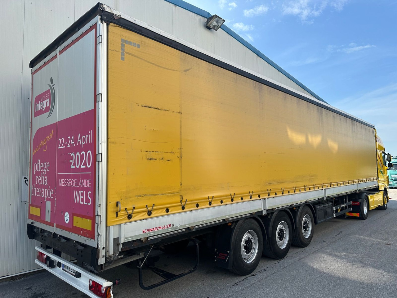 Schwarzmüller S Bordwand Lift XL_Code Standard - Semi-remorque rideaux coulissants: photos 3 Schwarzmüller S Bordwand Lift XL_Code Standard - Semi-remorque rideaux coulissants: photos 3
