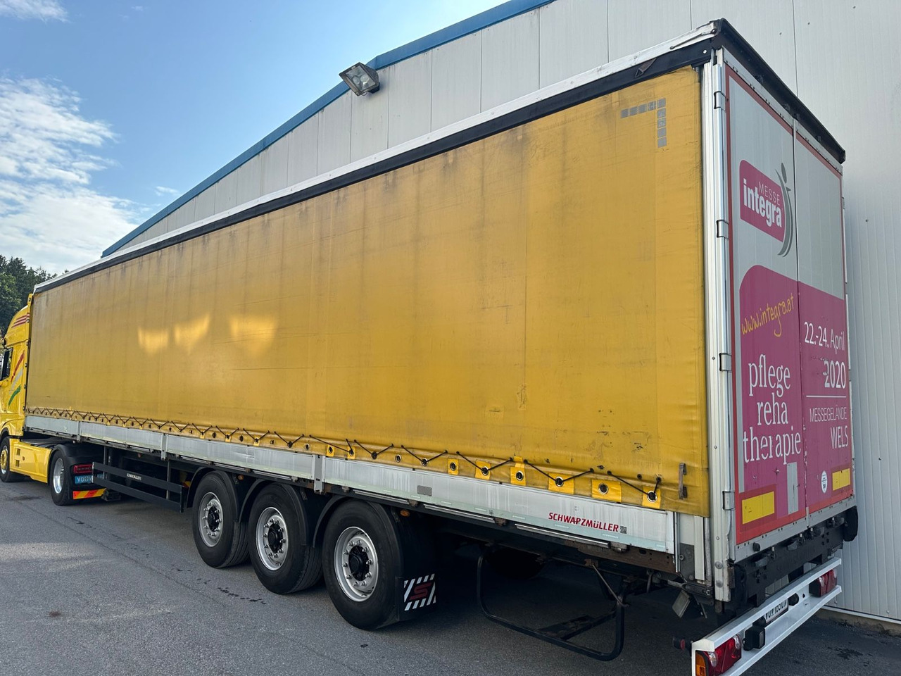 Schwarzmüller S Bordwand Lift XL_Code Standard - Semi-remorque rideaux coulissants: photos 4 Schwarzmüller S Bordwand Lift XL_Code Standard - Semi-remorque rideaux coulissants: photos 4