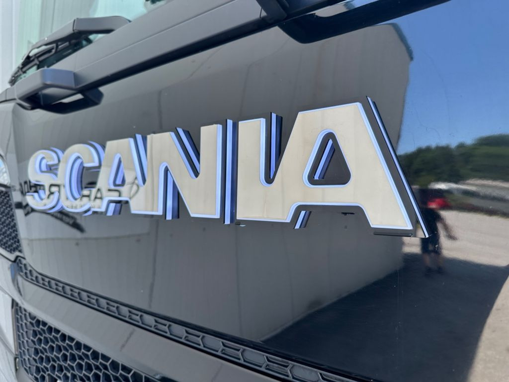 Scania 500R Vollluft Alu Leder LED Hyd. Scania 500R Vollluft Alu Leder LED Hyd. - Tracteur routier: photos 5 Scania 500R Vollluft Alu Leder LED Hyd. Scania 500R Vollluft Alu Leder LED Hyd. - Tracteur routier: photos 5