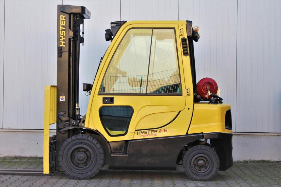 HYSTER H2.5FT Gas 2500kg Kabine 2018 Stapler UVV ✅ - Chariot élévateur à gaz: photos 4 HYSTER H2.5FT Gas 2500kg Kabine 2018 Stapler UVV ✅ - Chariot élévateur à gaz: photos 4
