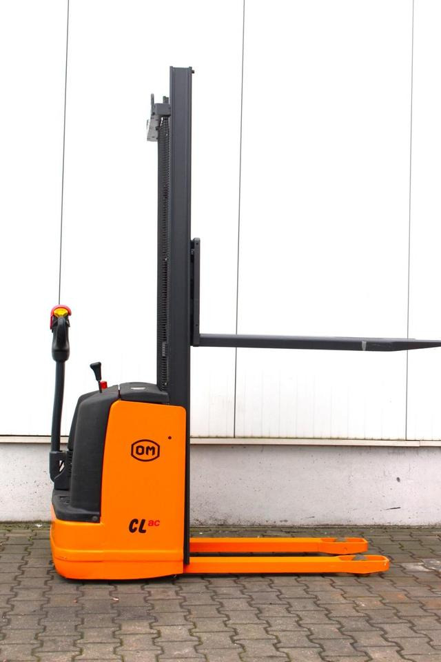 OM CL10,5ac - Batterie NEU - Gerbeur: photos 4 OM CL10,5ac - Batterie NEU - Gerbeur: photos 4