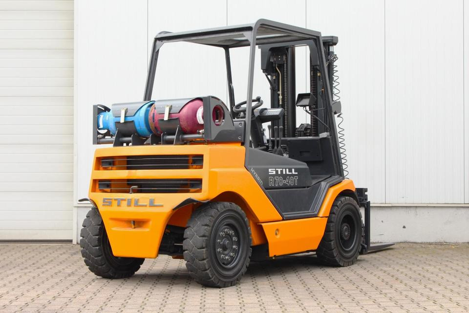 STILL R70-40T Gas Triplex 4t Klammergabel - Chariot élévateur à gaz: photos 2 STILL R70-40T Gas Triplex 4t Klammergabel - Chariot élévateur à gaz: photos 2