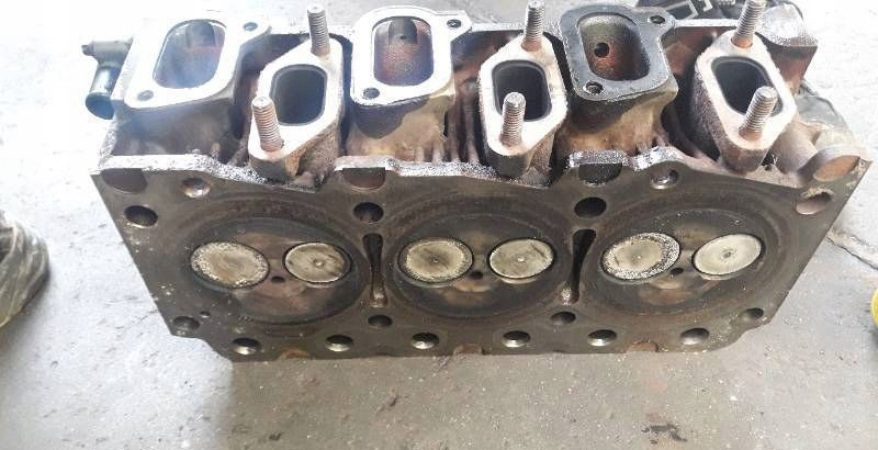 Głowica Deutz F3L1011 - Moteur pour Camion: photos 3 Głowica Deutz F3L1011 - Moteur pour Camion: photos 3