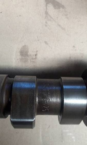WAŁEK ROZRZĄDU SILNIK DEUTZ 04175425 - Moteur pour Camion: photos 3 WAŁEK ROZRZĄDU SILNIK DEUTZ 04175425 - Moteur pour Camion: photos 3