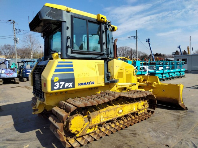 KOMATSU D37PX-23 - Bulldozer: photos 4 KOMATSU D37PX-23 - Bulldozer: photos 4