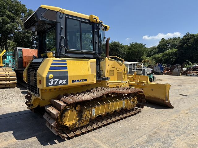 KOMATSU D37PX-23 - Bulldozer: photos 5 KOMATSU D37PX-23 - Bulldozer: photos 5