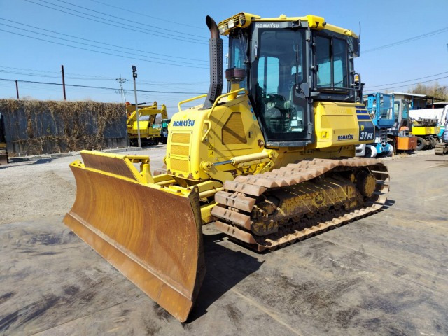KOMATSU D37PX-23 - Bulldozer: photos 1 KOMATSU D37PX-23 - Bulldozer: photos 1