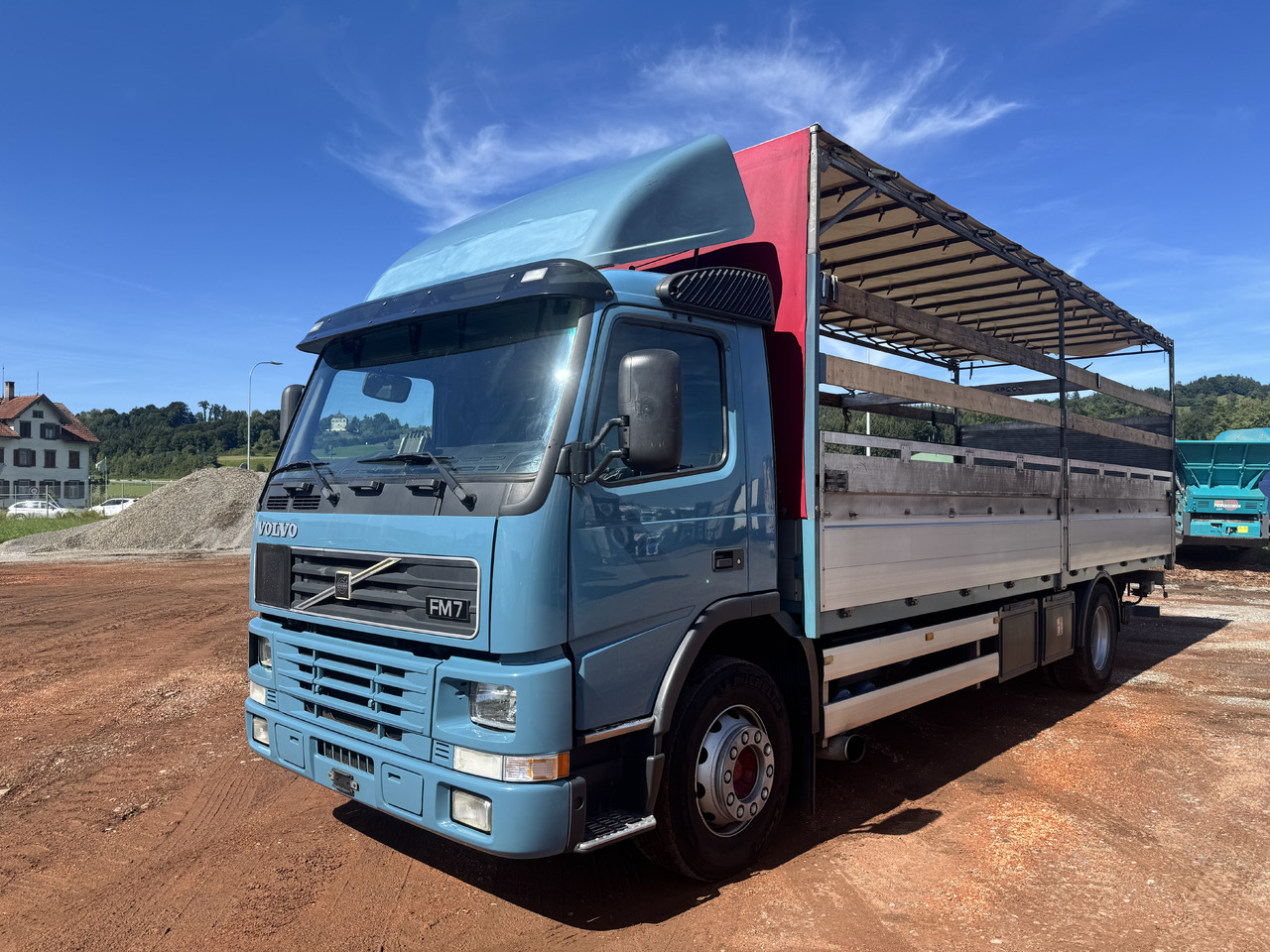 VOLVO FM7-290 4x2 Blache-Hebebühne - Camion à rideaux coulissants: photos 1 VOLVO FM7-290 4x2 Blache-Hebebühne - Camion à rideaux coulissants: photos 1