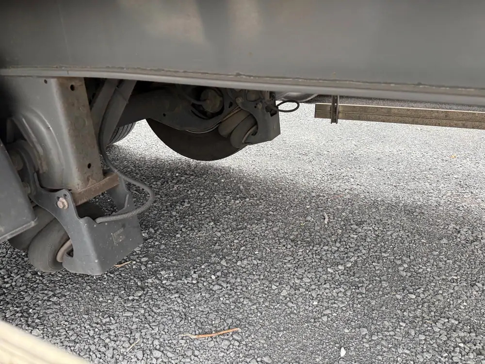 LeciTrailer Tautliner 3E20 Tautliner 3E20*1er essieu relevable*essieux SAF - crédit-bail LeciTrailer Tautliner 3E20 Tautliner 3E20*1er essieu relevable*essieux SAF: photos 7
