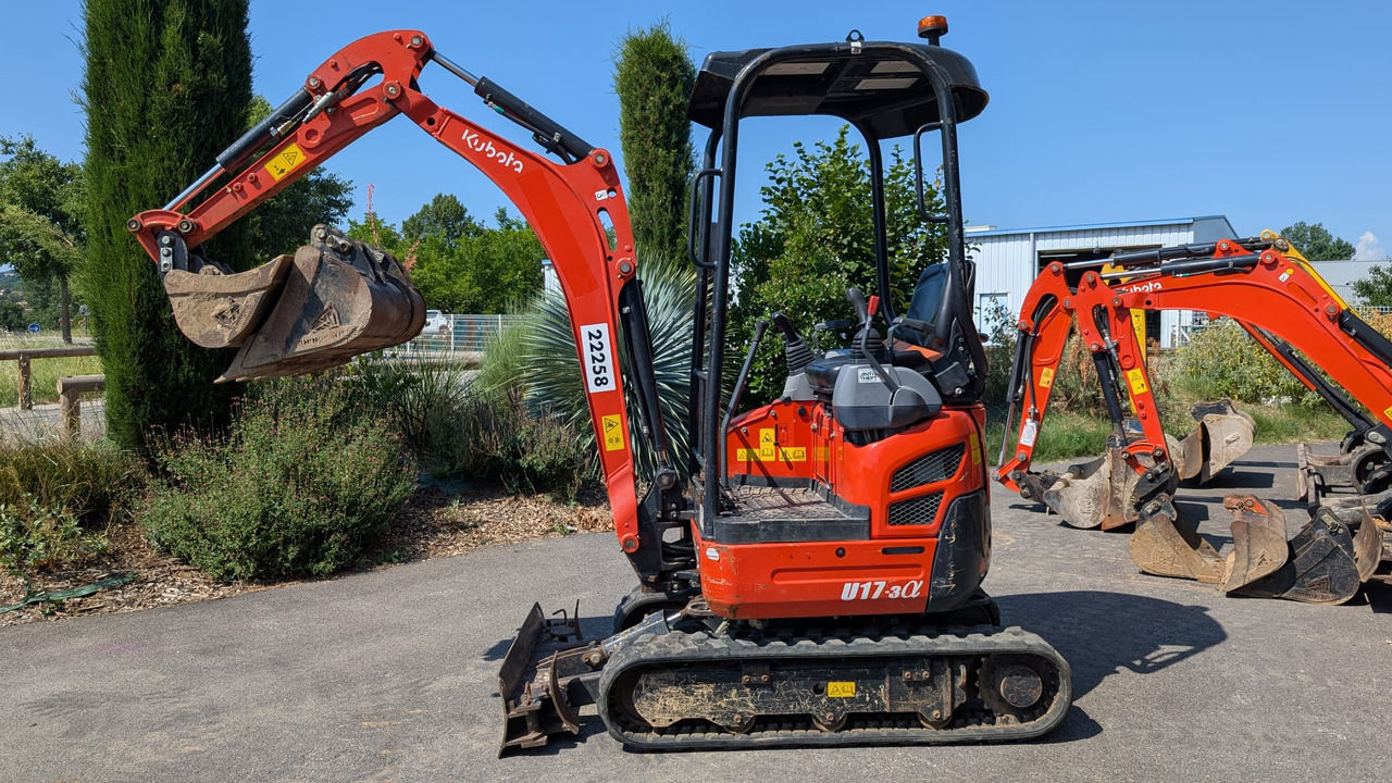 KUBOTA - Mini pelle: photos 1 KUBOTA - Mini pelle: photos 1