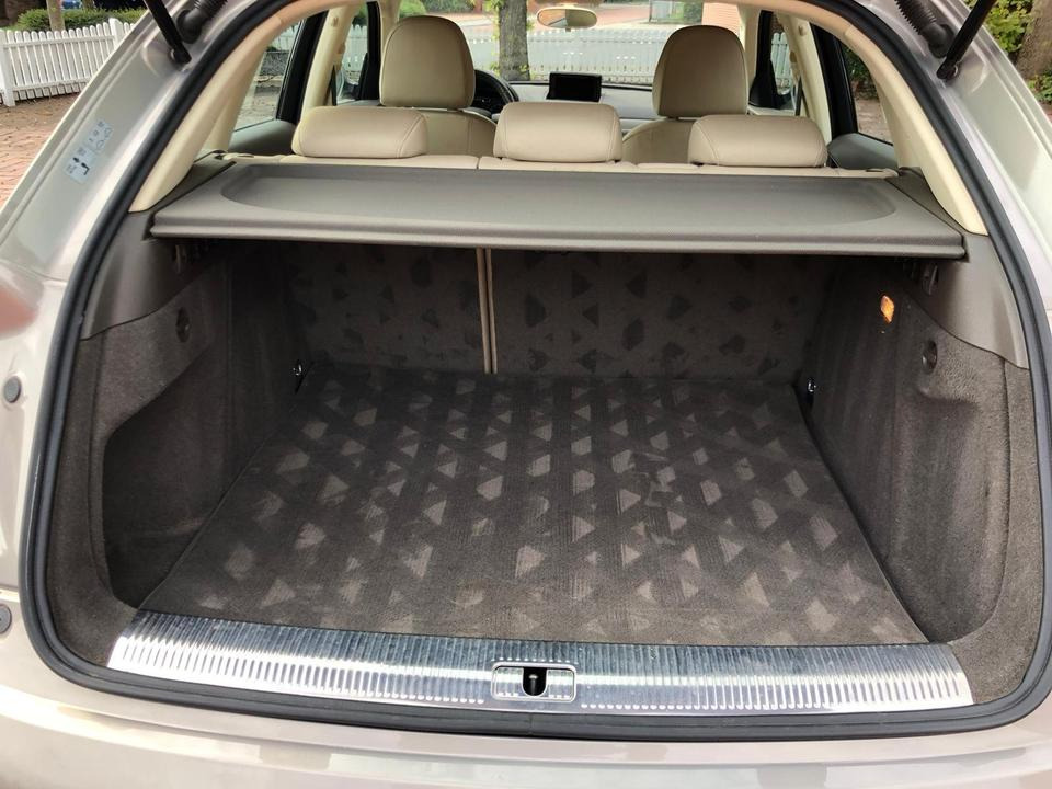 Audi Q3 TFSI + quattro + Autom. + ANK. + TÜV - Voiture: photos 5 Audi Q3 TFSI + quattro + Autom. + ANK. + TÜV - Voiture: photos 5