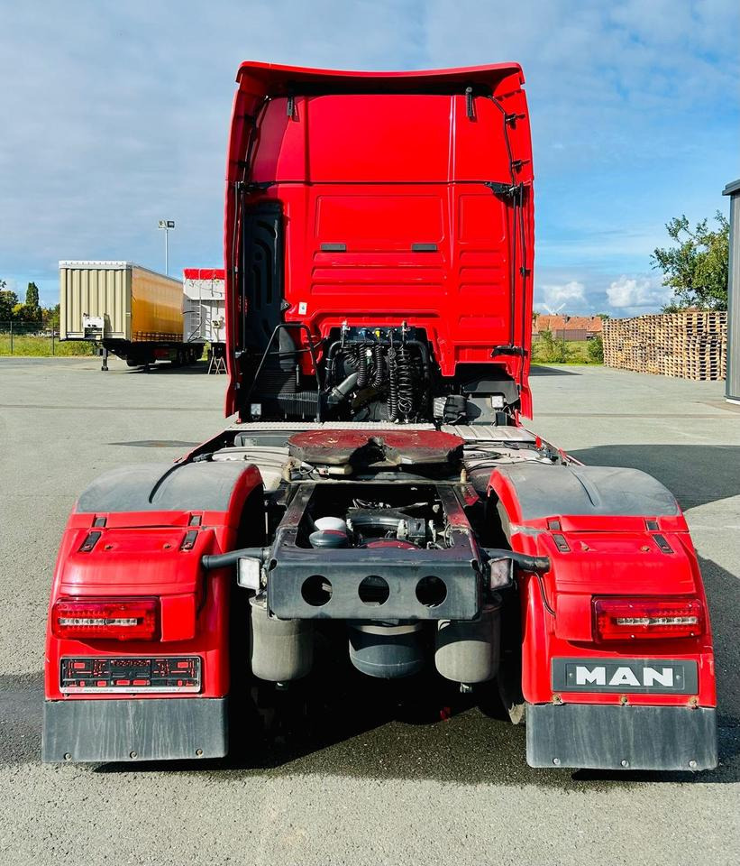 MAN TGX 18.500 4x2 LLS + XXL + Leder + Autom. + Voll-Verkleidung - Tracteur routier: photos 4 MAN TGX 18.500 4x2 LLS + XXL + Leder + Autom. + Voll-Verkleidung - Tracteur routier: photos 4