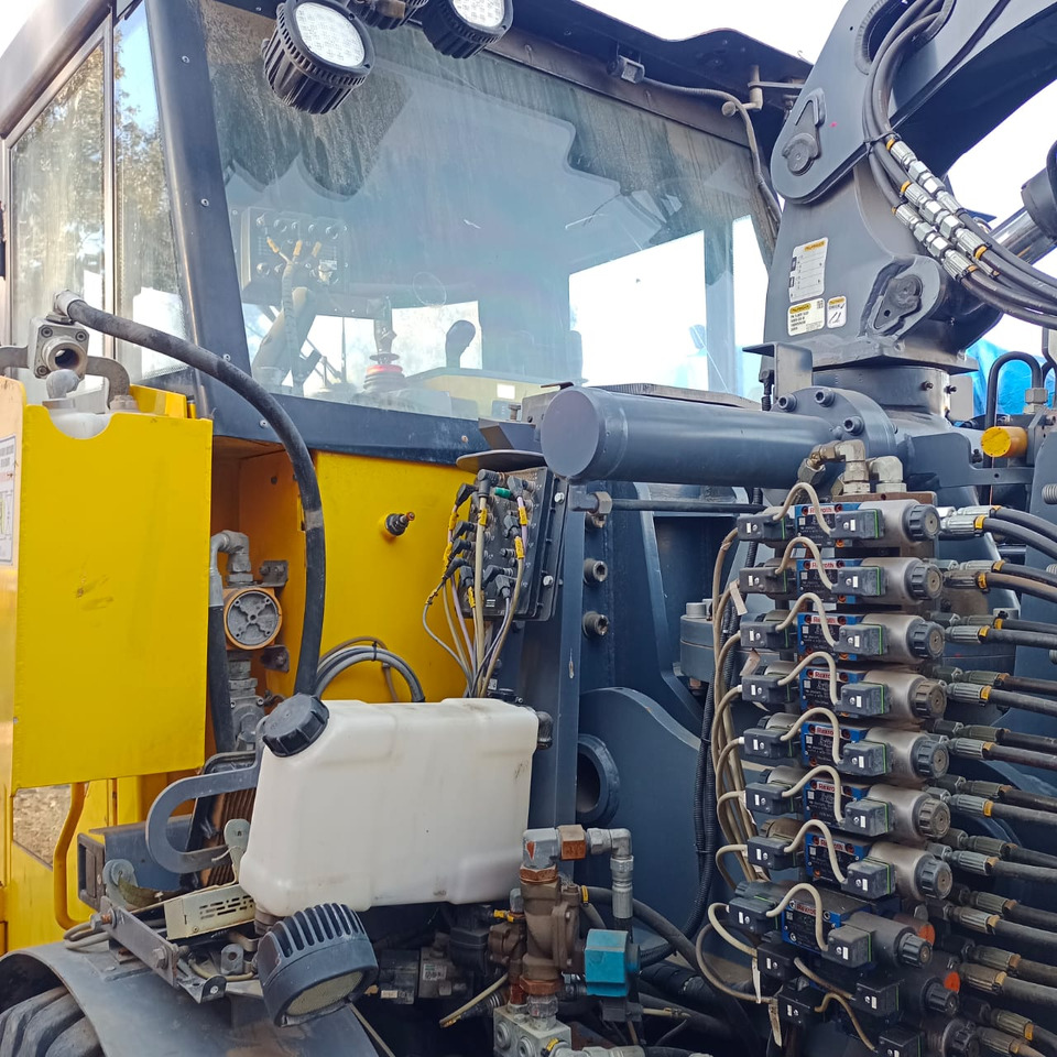 EPIROC BOLTEC S - Machine d'exploitation minière: photos 2 EPIROC BOLTEC S - Machine d'exploitation minière: photos 2