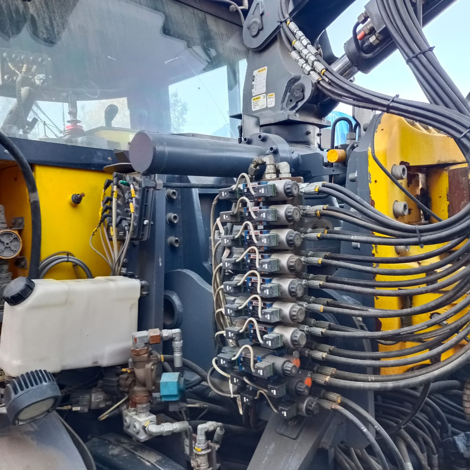 EPIROC BOLTEC S - Machine d'exploitation minière: photos 3 EPIROC BOLTEC S - Machine d'exploitation minière: photos 3