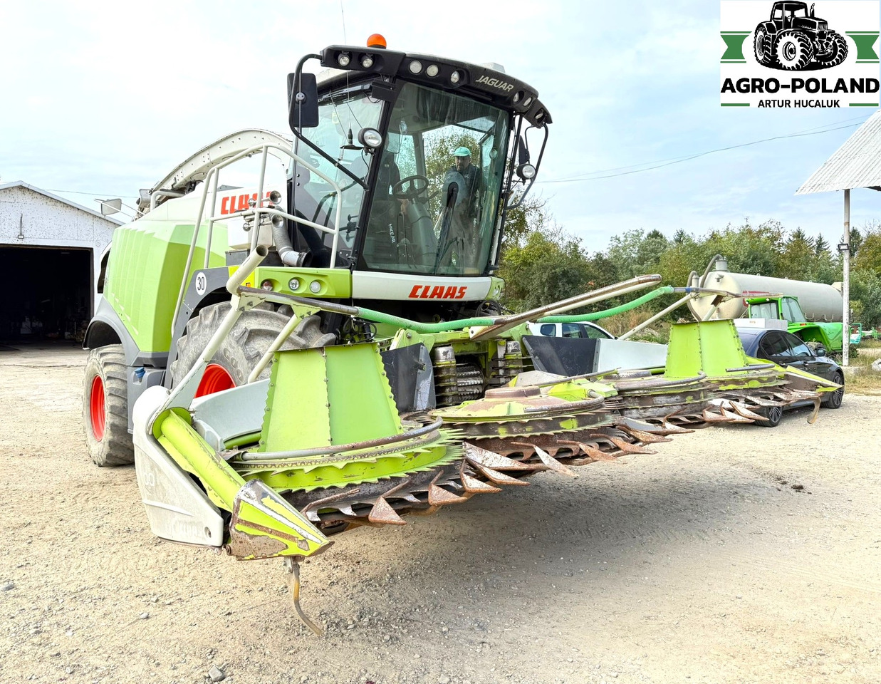 CLAAS JAGUAR 940 - 2014 ROK - 4X4 + ORBIS 600 + PU 300 - Ensileuse: photos 2 CLAAS JAGUAR 940 - 2014 ROK - 4X4 + ORBIS 600 + PU 300 - Ensileuse: photos 2