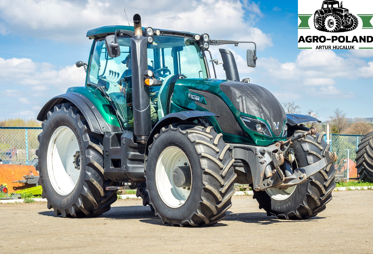 VALTRA T214 - 2016 ROK - 4950 h - Tracteur agricole: photos 1 VALTRA T214 - 2016 ROK - 4950 h - Tracteur agricole: photos 1