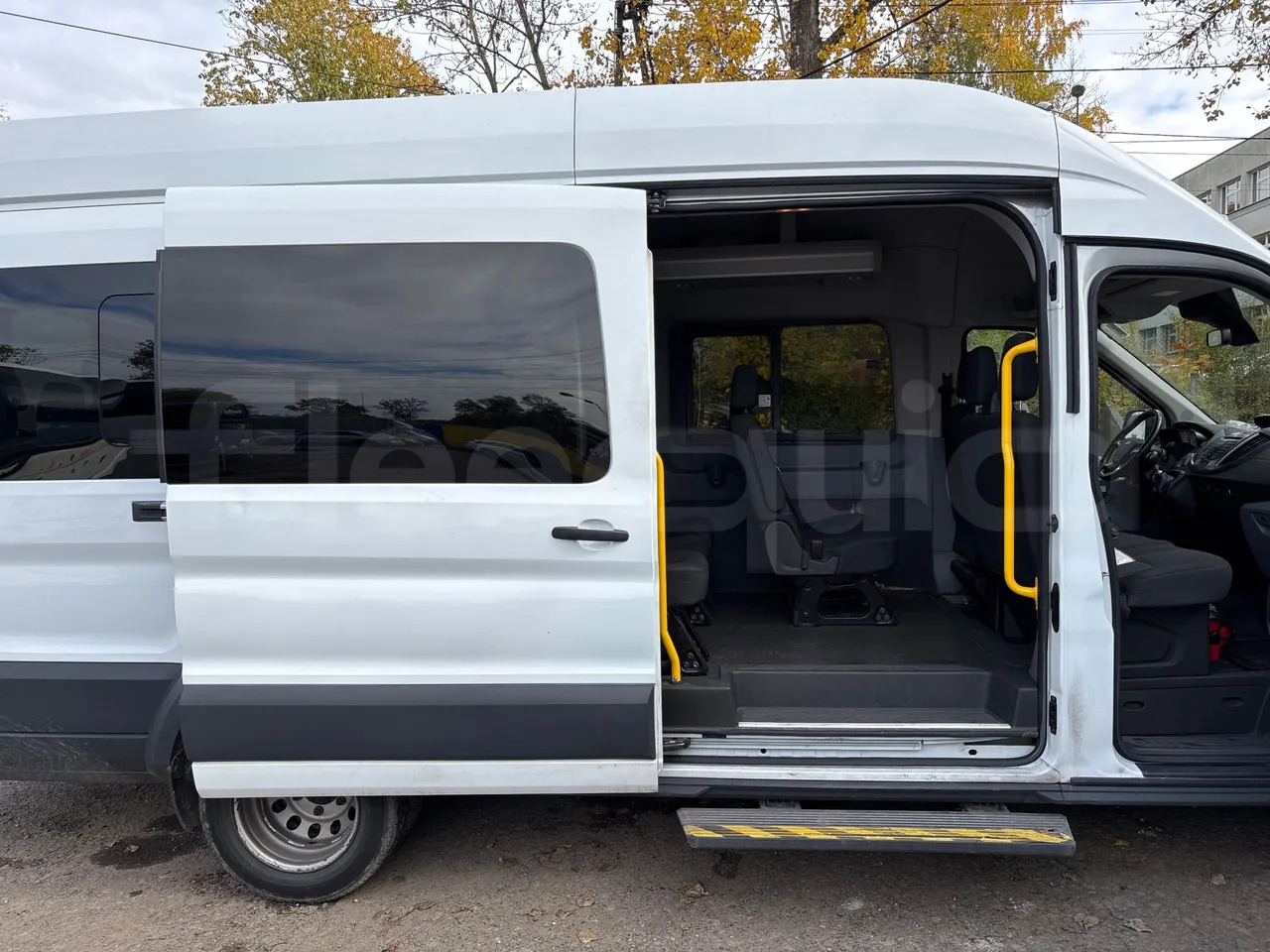 Bus interurbain Ford Transit: photos 14