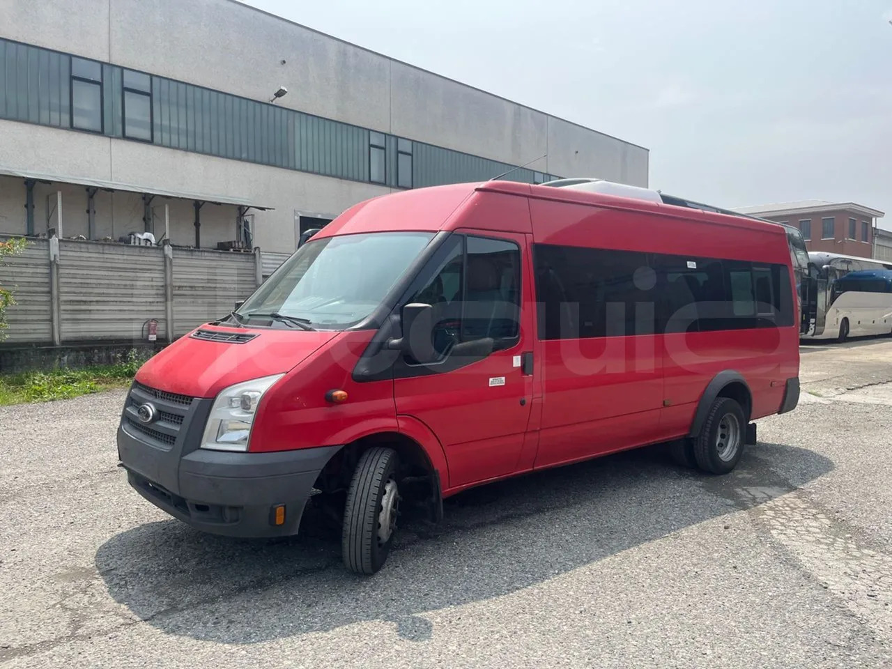 Ford Transit Tourneo - Bus interurbain: photos 3 Ford Transit Tourneo - Bus interurbain: photos 3
