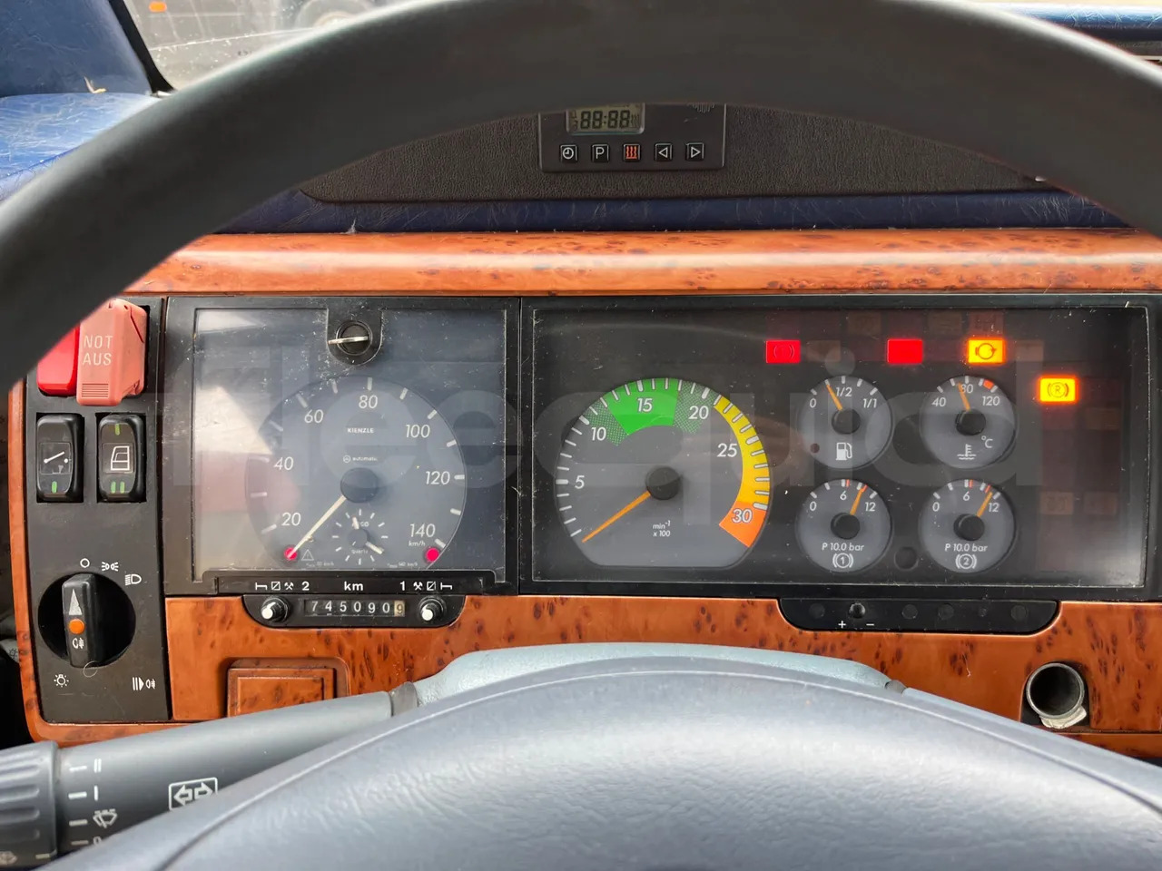 Mercedes-Benz Beluga - Autocar: photos 3 Mercedes-Benz Beluga - Autocar: photos 3