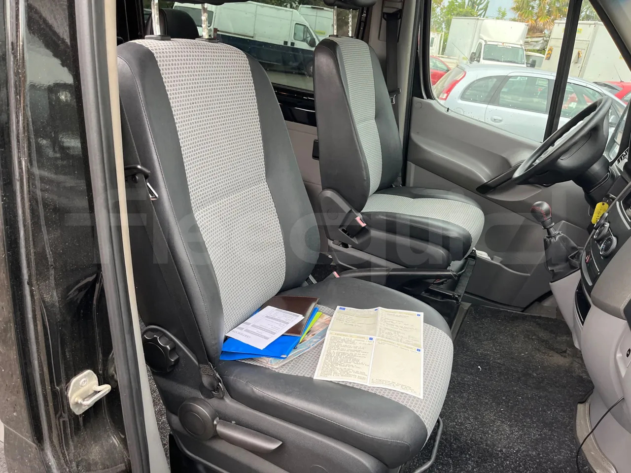 Bus interurbain Mercedes-Benz Sprinter: photos 16