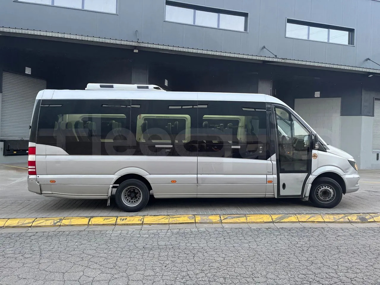 Autocar Mercedes-Benz Sprinter: photos 11