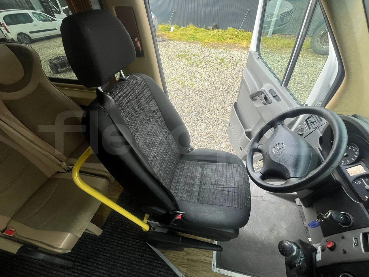 Autocar Mercedes-Benz Sprinter: photos 10