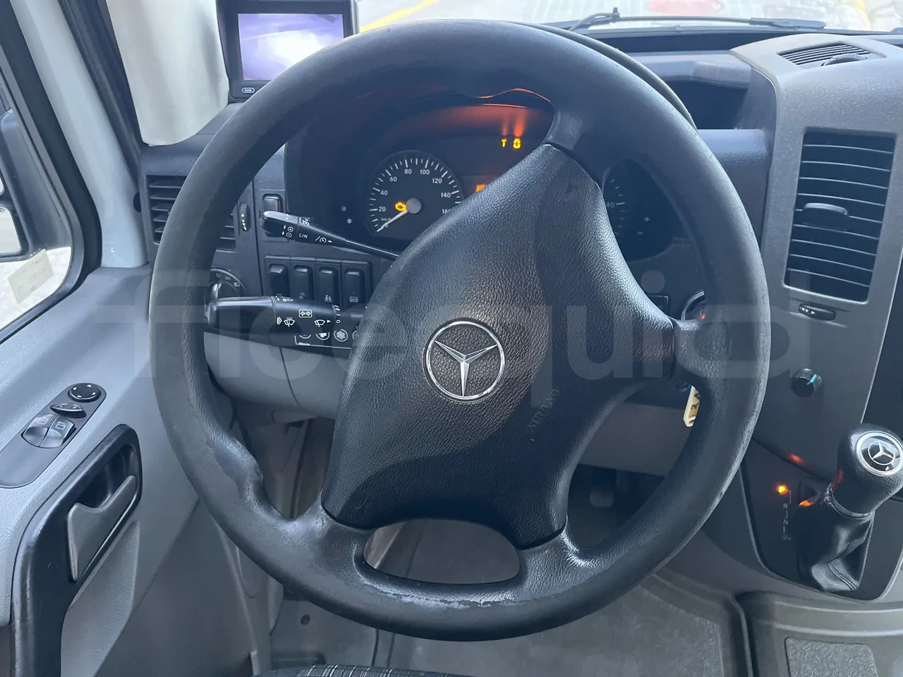 Autocar Mercedes-Benz Sprinter: photos 20