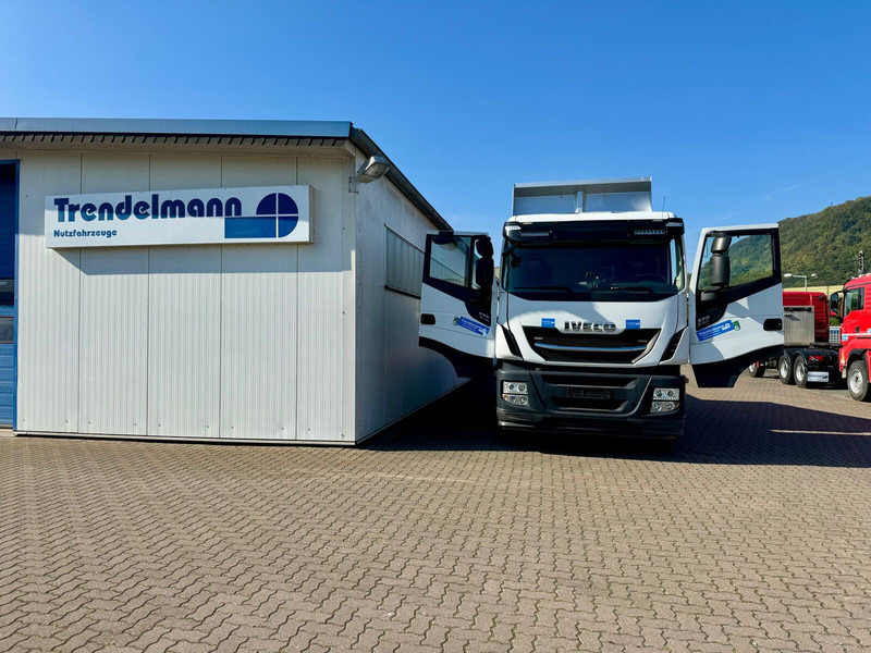 Iveco X-Way 570 AS 260XZ/HR 6x4 Hinterkipper Hardox Hydraulische Heckk - Camion benne: photos 3 Iveco X-Way 570 AS 260XZ/HR 6x4 Hinterkipper Hardox Hydraulische Heckk - Camion benne: photos 3