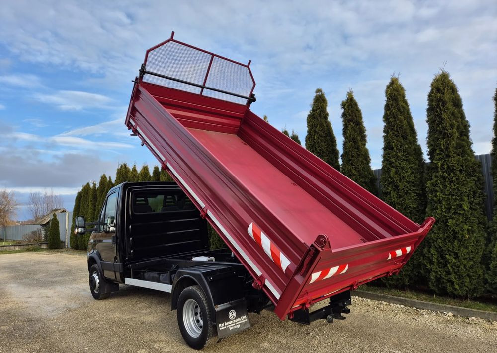 Iveco 65C18 / 3.0 180KM/ Nowa Wywrotka 3-stronna/ - Utilitaire benne: photos 3 Iveco 65C18 / 3.0 180KM/ Nowa Wywrotka 3-stronna/ - Utilitaire benne: photos 3