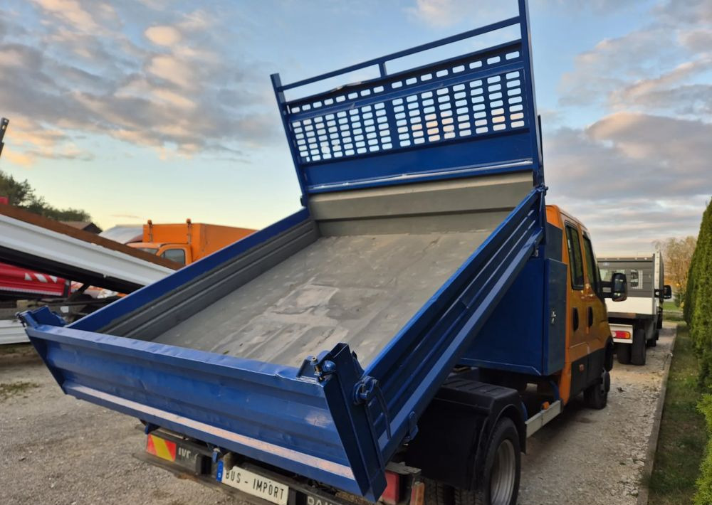 Wywrotka, Wywrot, Kiper 2.4m +skrzynka narzędziowa , 2015 rok. - Benne pour poids lourds: photos 3 Wywrotka, Wywrot, Kiper 2.4m +skrzynka narzędziowa , 2015 rok. - Benne pour poids lourds: photos 3