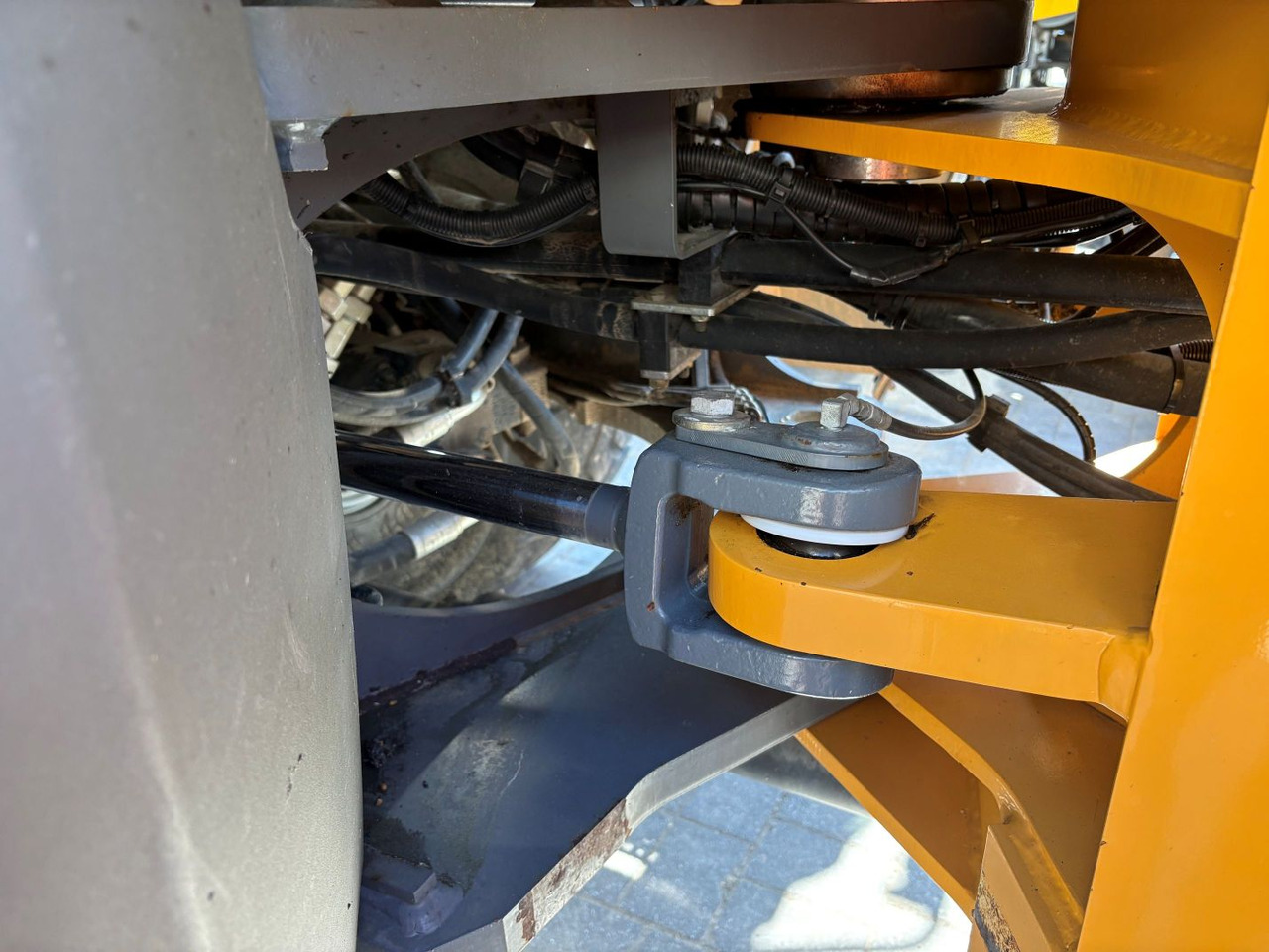 Chargeuse sur pneus Liebherr L538: photos 12