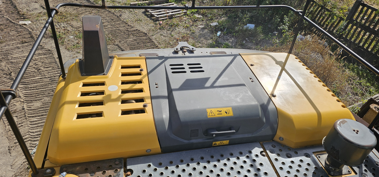 Pelle sur chenille VOLVO EC220DL: photos 14 Pelle sur chenille VOLVO EC220DL: photos 14