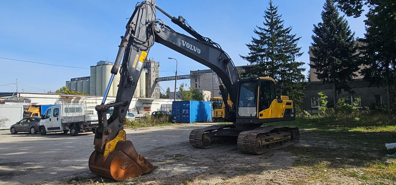 VOLVO EC220DL - Pelle sur chenille: photos 4 VOLVO EC220DL - Pelle sur chenille: photos 4