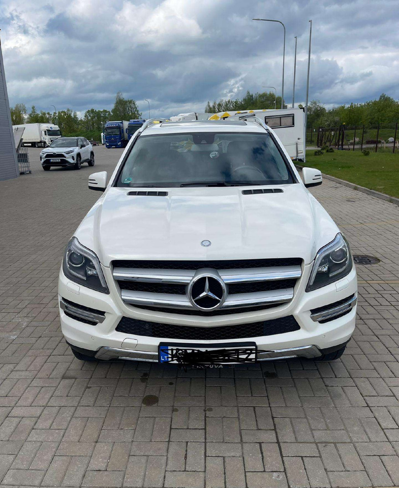 Mercedes-Benz GL350 - SUV: photos 1 Mercedes-Benz GL350 - SUV: photos 1