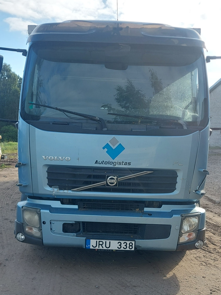 VOLVO FL280 - Camion fourgon: photos 1 VOLVO FL280 - Camion fourgon: photos 1