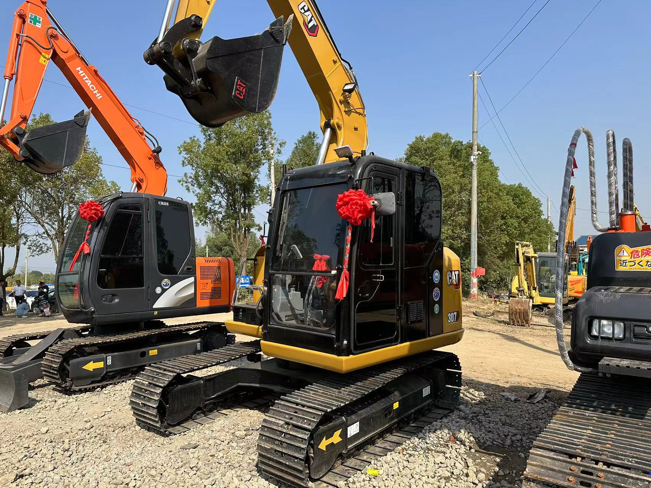 CATERPILLAR 307 mini excavator discount promotion - Mini pelle: photos 3 CATERPILLAR 307 mini excavator discount promotion - Mini pelle: photos 3