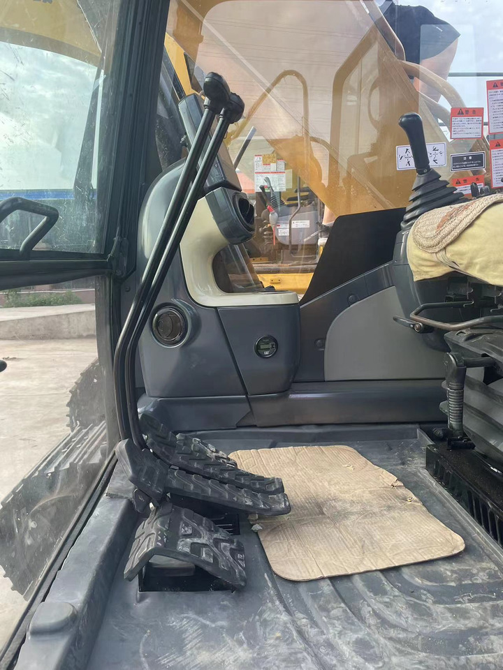 Pelle sur chenille CATERPILLAR 315D2 used excavator 2024 good condition: photos 7