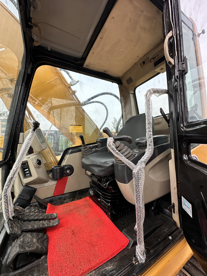 CATERPILLAR 320CL used excavator good condition for sale - Pelle sur chenille: photos 5 CATERPILLAR 320CL used excavator good condition for sale - Pelle sur chenille: photos 5