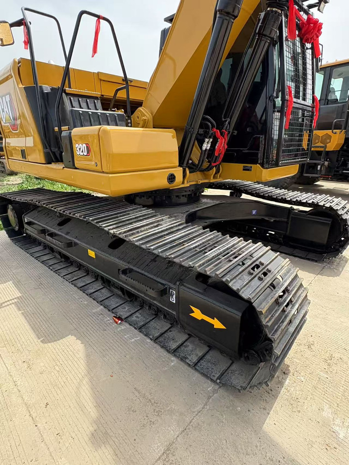 CATERPILLAR 320GC - Pelle sur chenille: photos 3 CATERPILLAR 320GC - Pelle sur chenille: photos 3