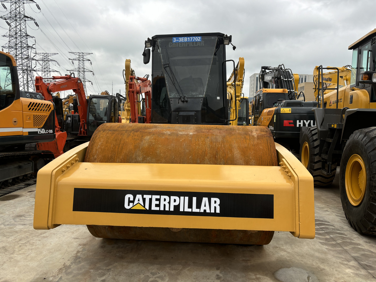 CATERPILLAR CS76 road roller Road construction - Rouleau compresseur: photos 1 CATERPILLAR CS76 road roller Road construction - Rouleau compresseur: photos 1