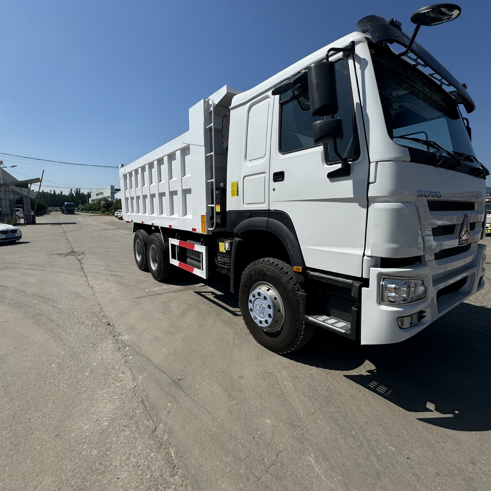 SINOTRUK howo 371 6x4 dump truck SINOTRUK hot sale Customizable - Camion benne: photos 3 SINOTRUK howo 371 6x4 dump truck SINOTRUK hot sale Customizable - Camion benne: photos 3