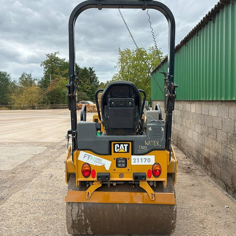 CAT CB 2.7 - Rouleau compresseur: photos 4 CAT CB 2.7 - Rouleau compresseur: photos 4