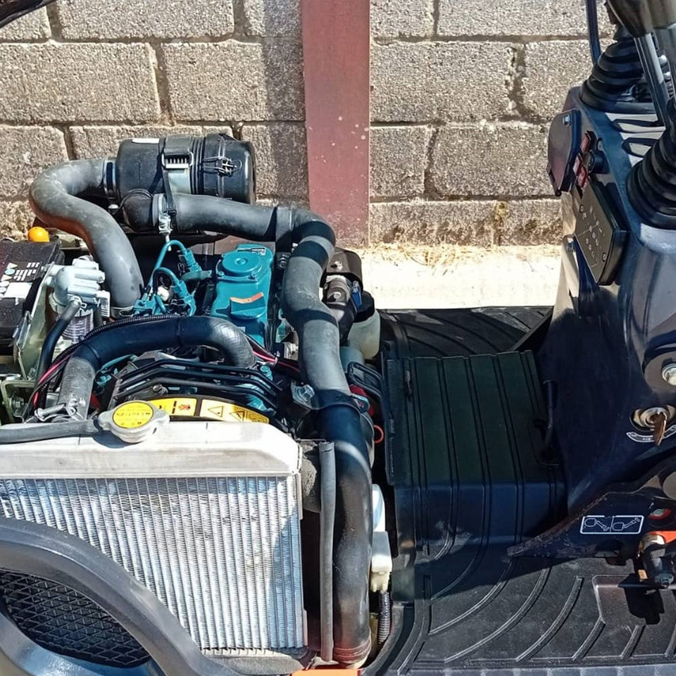 Kubota K 008-3 - Mini pelle: photos 4 Kubota K 008-3 - Mini pelle: photos 4