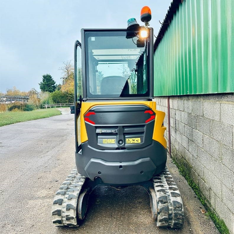 Volvo ECR25D - Mini pelle: photos 4 Volvo ECR25D - Mini pelle: photos 4