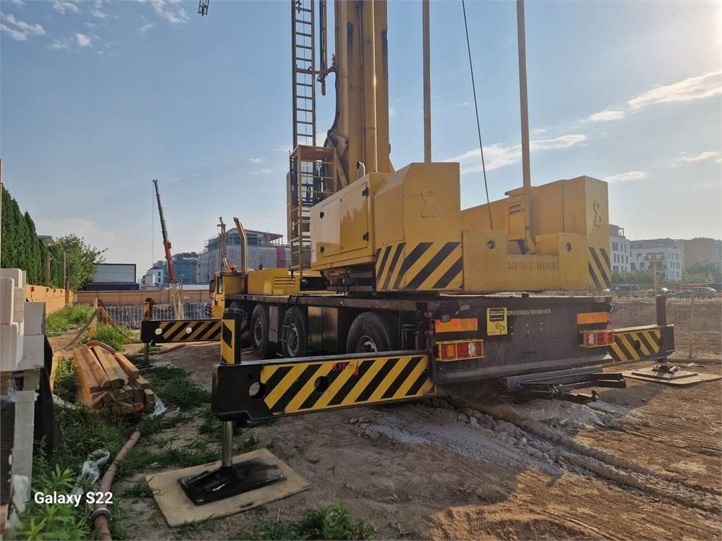 Spierings AT4 SK488 (2x diesel) - Grue tout-terrain: photos 3 Spierings AT4 SK488 (2x diesel) - Grue tout-terrain: photos 3